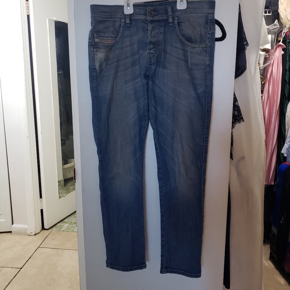 DIESEL Men Straight Fit Jeans